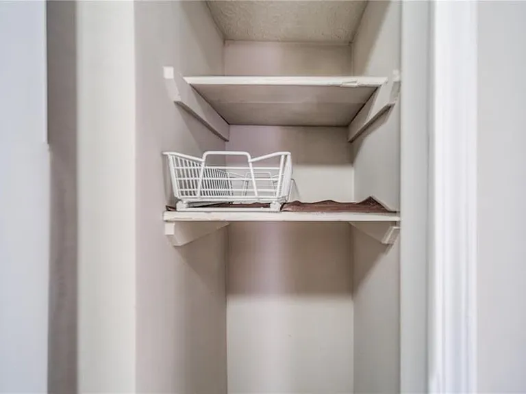 37 Country Place Ct — Photo 18