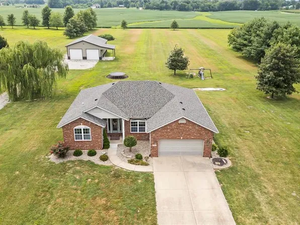 5317 Millennium Ct, Edwardsville, IL 62025