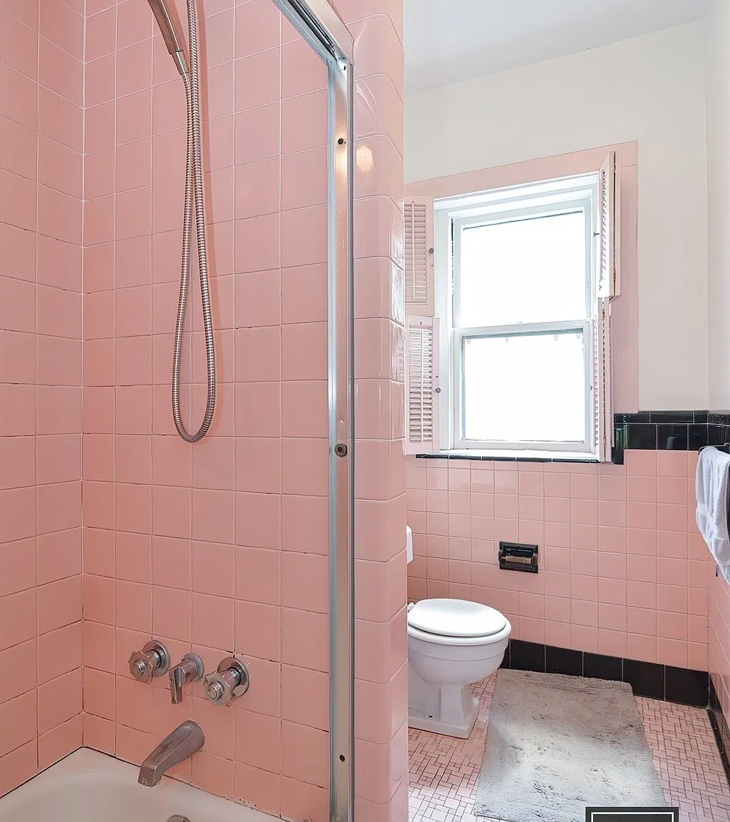 4 bed, 1.0 bath, 1400 sqft, $6,350 — Photo 2