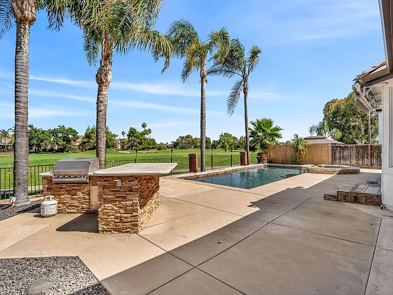 2317 Wayfarer Dr — Photo 45
