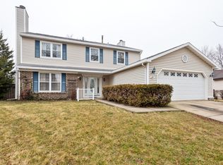 107 Wren Ct, Glendale Heights, IL