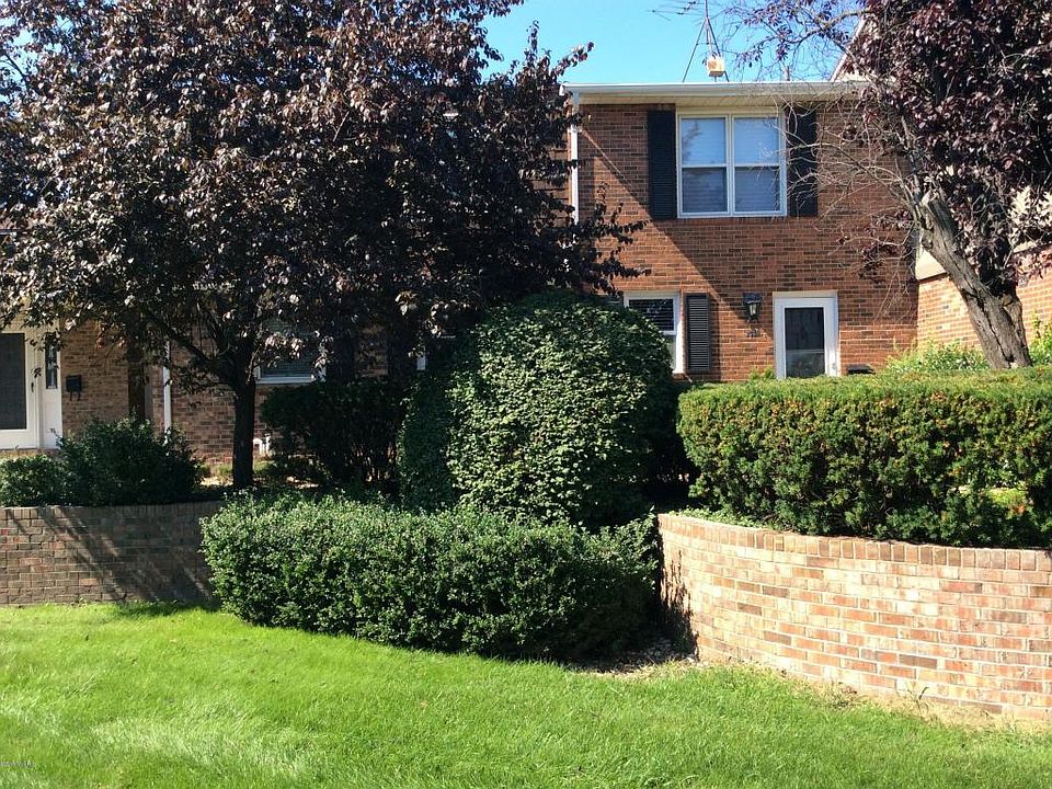 1st image of 2508 Dover Ln