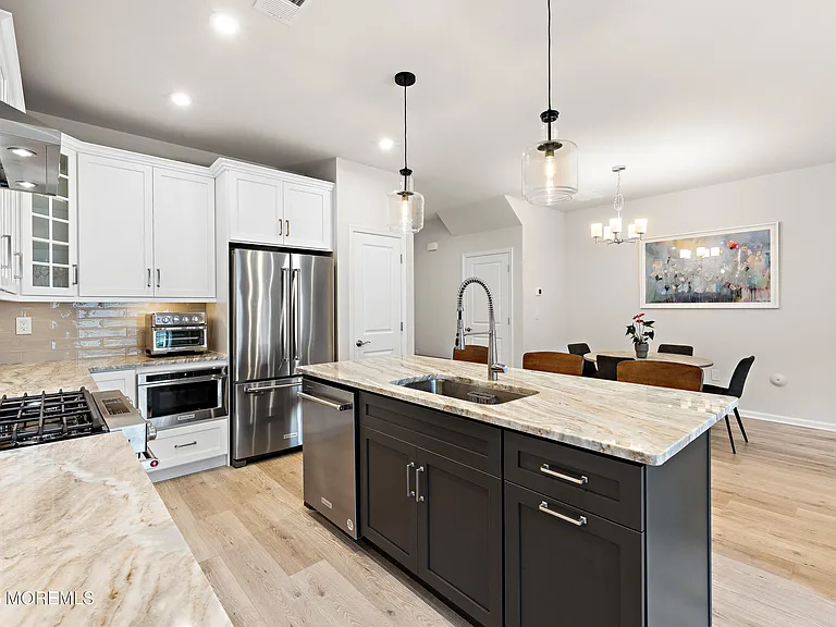 15 Laird Way — Photo 16