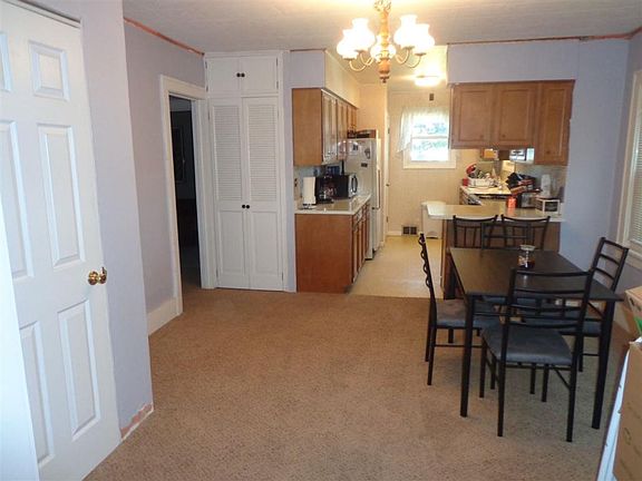 3rd image of 505 S Logan St
