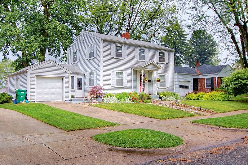 1st image of 1909 Fruitwood Dr NW