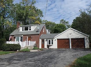 5675 Dover Rd, Lake View, NY 14085