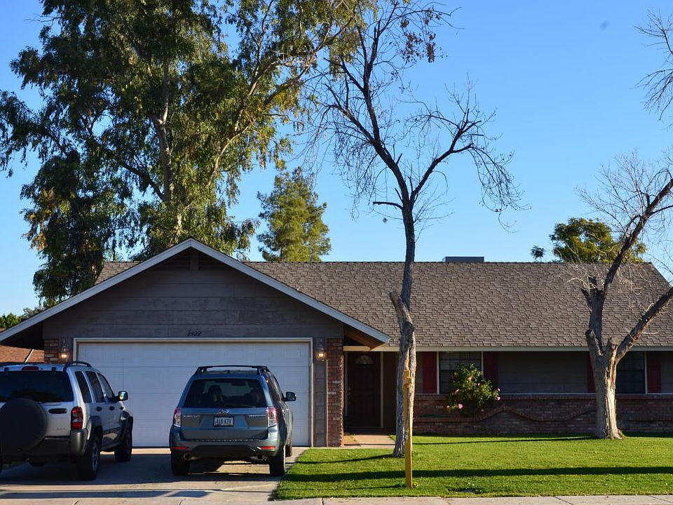 1st image of 2422 E Jacinto Ave