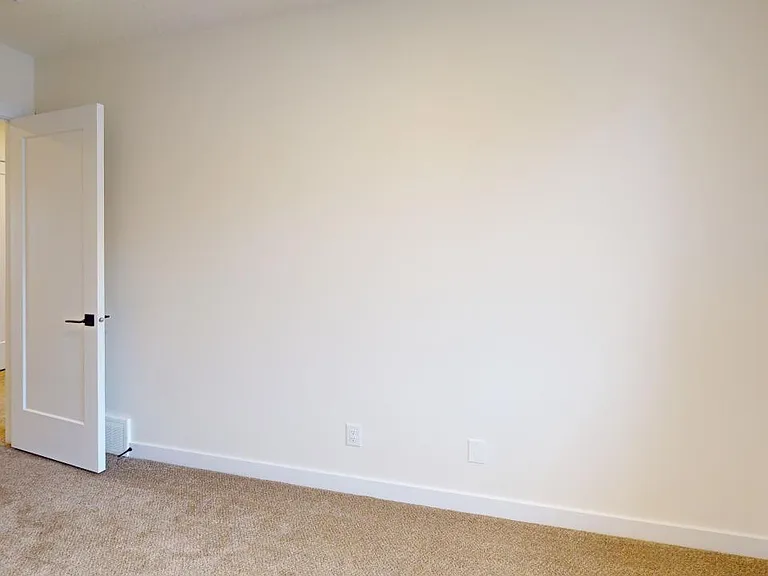 4703 32nd Ave — Photo 121
