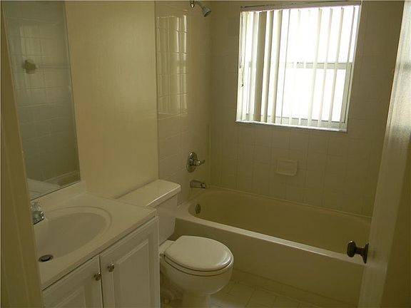 4th image of 12227 Royal Palm Blvd