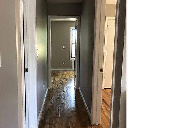 5th image of 155 Pine Pl #1