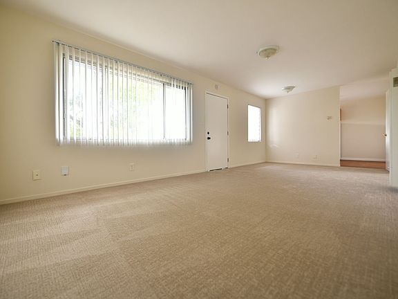 3rd image of 2315-2317 Webster St #2317B