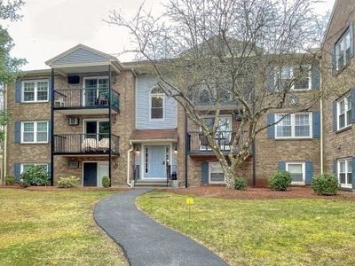 610 S Franklin St APT A204, Holbrook, MA, 02343