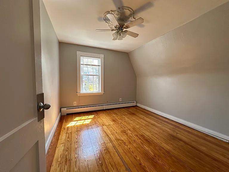 137 Nonantum St #1 — Photo 8