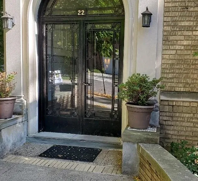 22 Seymour St #6 — Photo 3