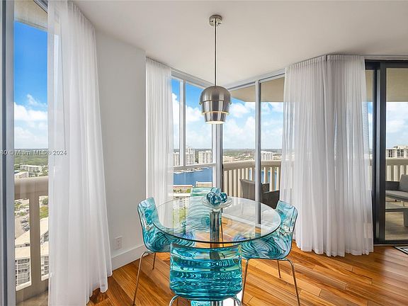 5th image of 1000 W Island Blvd APT 2810