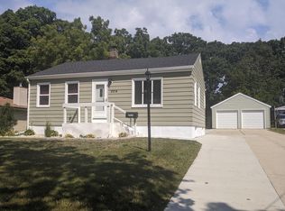2514 E Denton Ave, Saint Francis, WI 53235