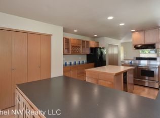 5505 S Willow St, Seattle, WA 98118