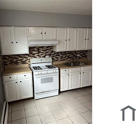 1st image of 355 Luella Ave #1