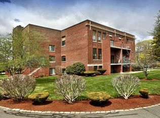 30 Conant St APT 1B, Beverly, MA 01915