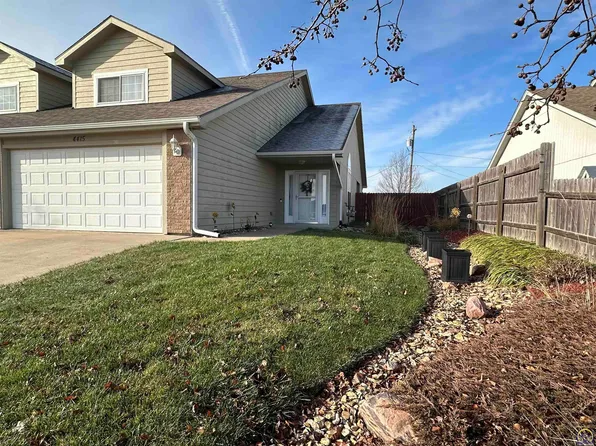 4415 SE Oakview Ln, Topeka, KS 66609