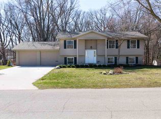 26946 Killian Ln, Elkhart, IN