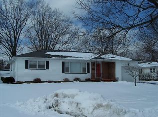 35 Breton Rd, Irondequoit, NY 14622