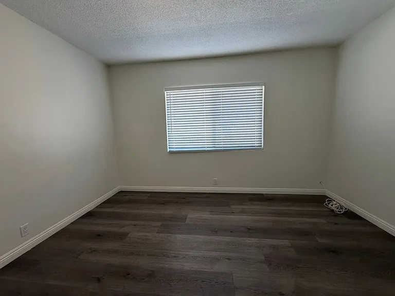 512 La Serena Dr — Photo 7