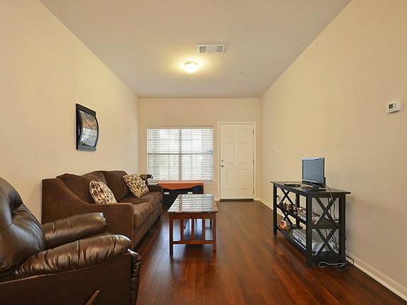 3rd image of 1900 Little Elm Trl APT 118