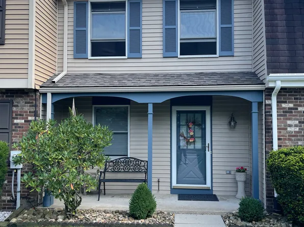 231 Shady Ridge Dr, Monroeville, PA 15146