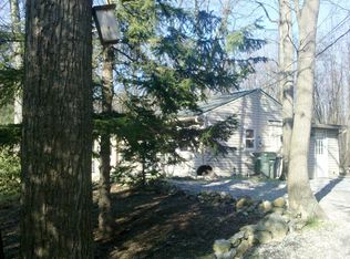 8 Peach Orchard Rd, Newville, PA 17241