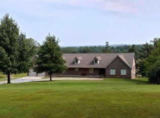 1265 Pleasant Hill Dr, Almo, KY 42020