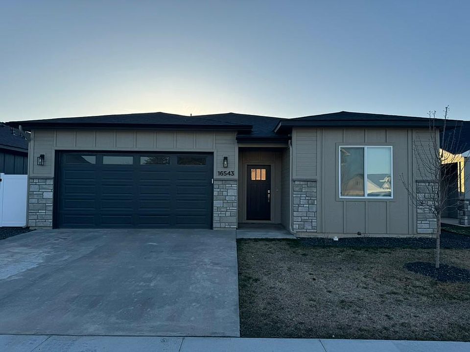1st image of 16543 N Red Oak Dr