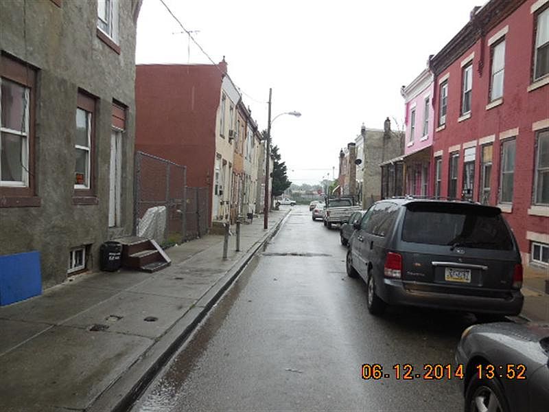 2nd image of 3333 Waterloo St