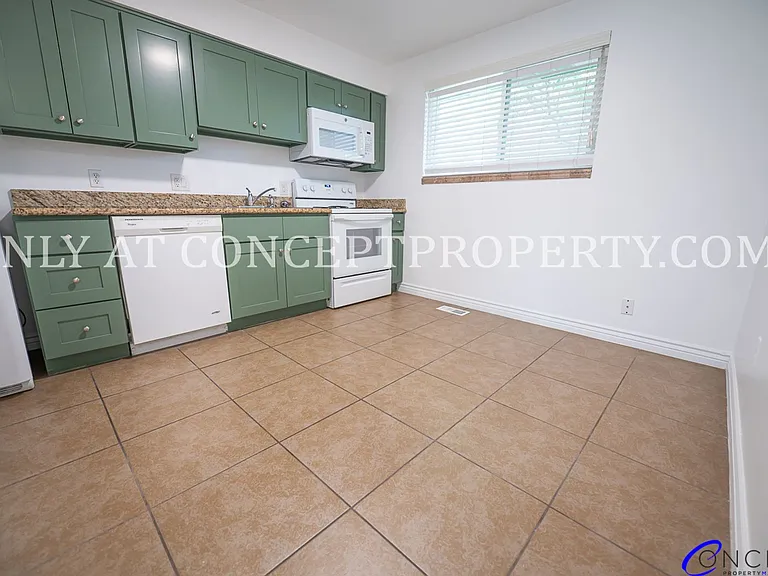 466 E Woodland Ave — Photo 54