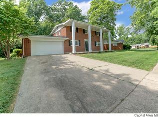 17 Andover Dr, Springfield, IL 62704