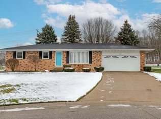 821 Greenmount Ct, Mishawaka, IN 46544