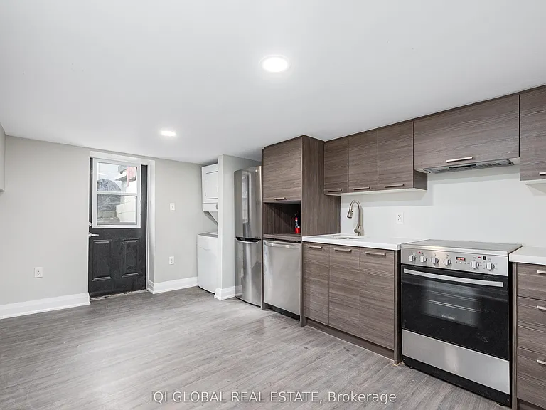 142 Grace St #BASEMENT — Photo 2