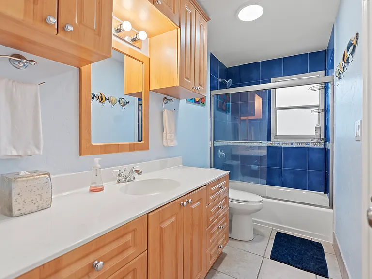 2520 Center Ave — Photo 16
