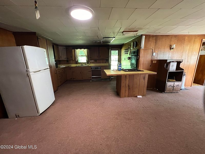 3rd image of 7 Saunders Drive