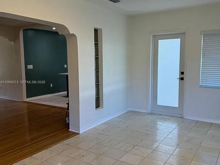 431 Candia Ave — Photo 29