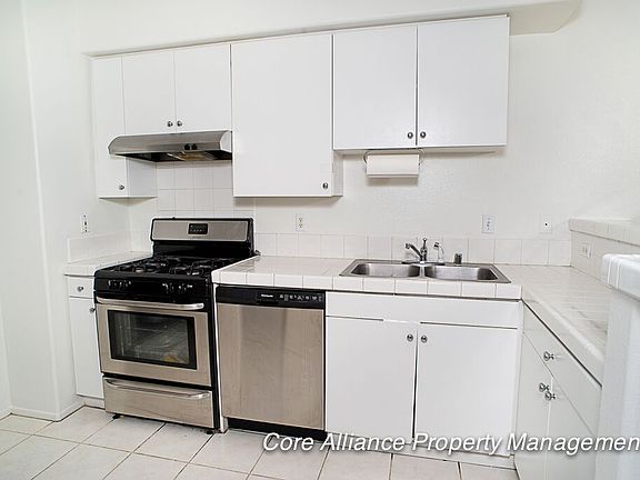 5th image of 17729 Superior St Unit 43