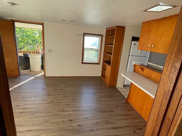 4185 SW 198th Ave APT B, Beaverton, OR 97078