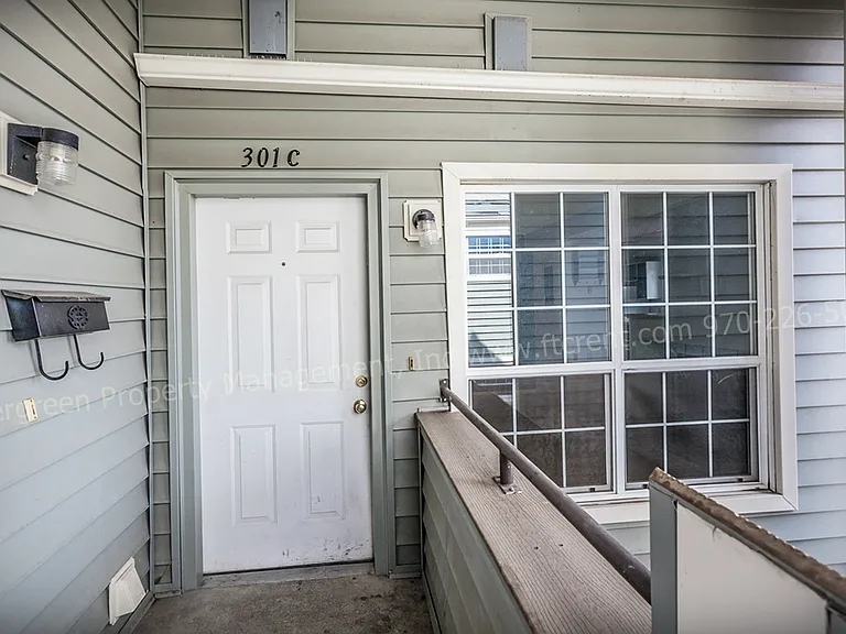 1301 University Ave #C301 — Photo 24
