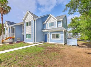 851 Sandlake Dr APT D, Mount Pleasant, SC 29464