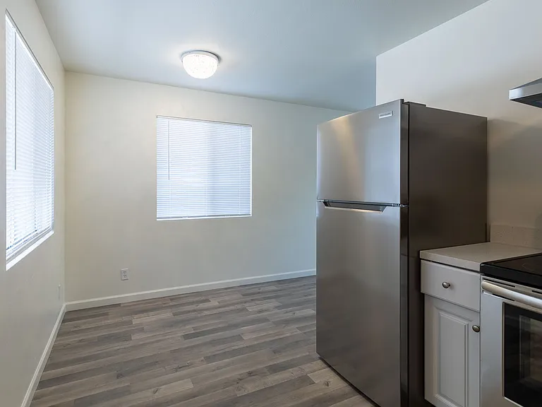 1017-1031 E Fairmount Ave #1019 — Photo 3