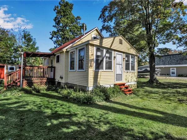 248 Garfield Ave, Angola, NY 14006