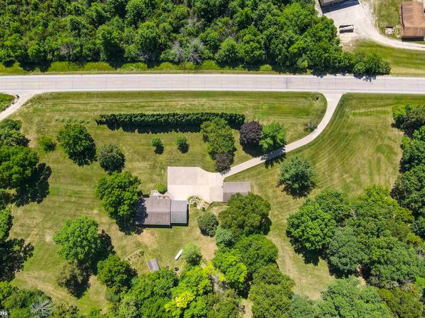 14641 Dmc Hwy #99, Burlington, IA 52601