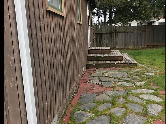 3rd image of 2606 Lummi View Dr