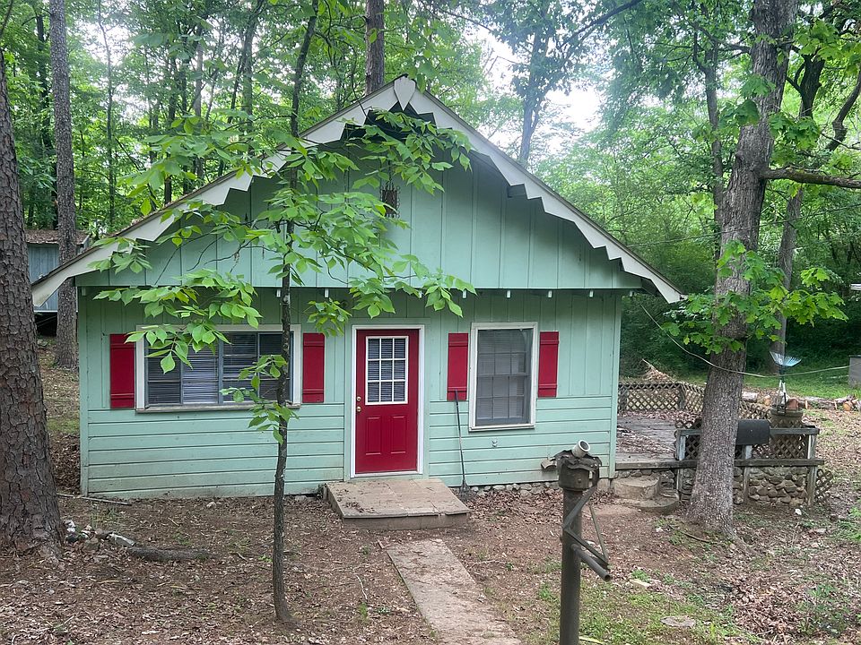 1st image of 132 Madill St