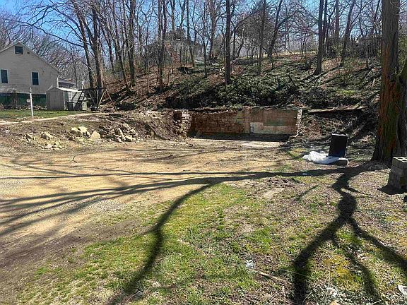 3rd image of 3241 Sheridan Rd
